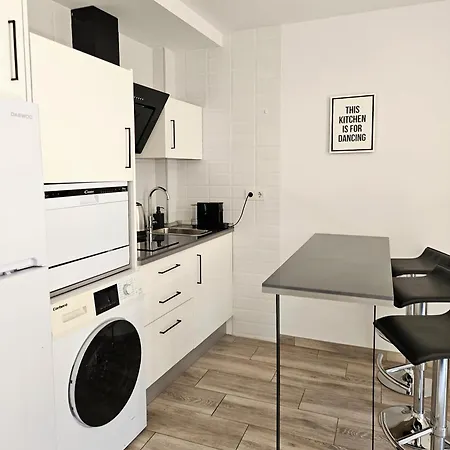 Sunshine Apartment